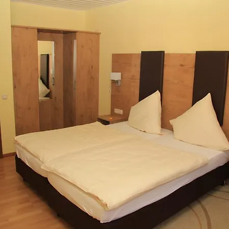 Waldhotel Albachmuehle Mit Albacher Stuben Hotel Wasserliesch