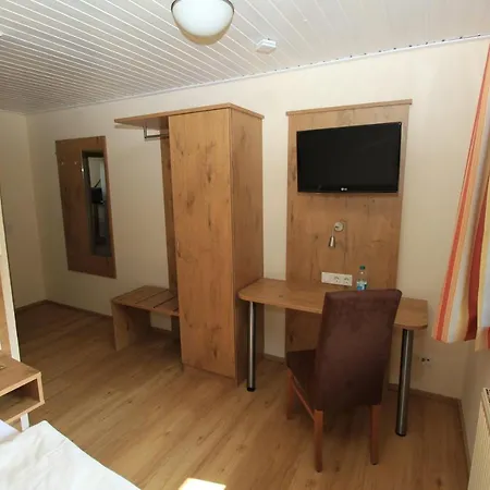 Waldhotel Albachmuehle ホテル Wasserliesch