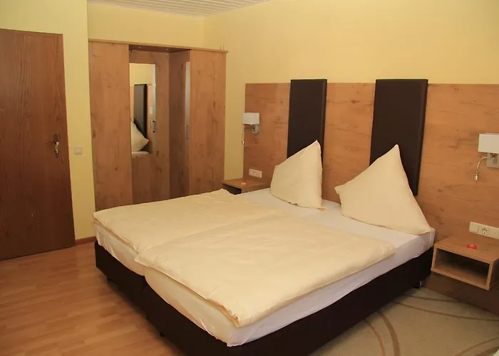 Waldhotel Albachmuehle Mit Albacher Stuben Hotel Wasserliesch