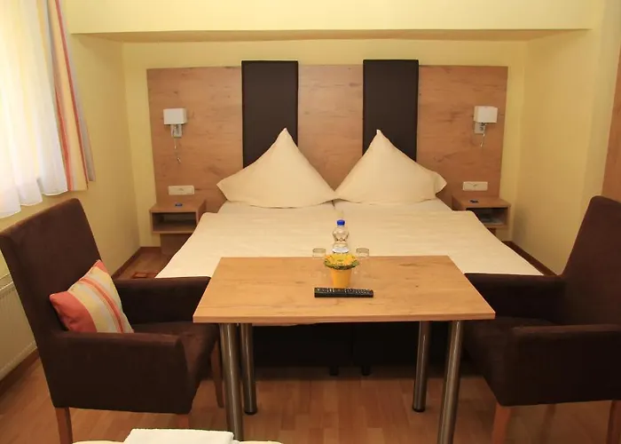 Waldhotel Albachmuehle Mit Albacher Stuben Wasserliesch