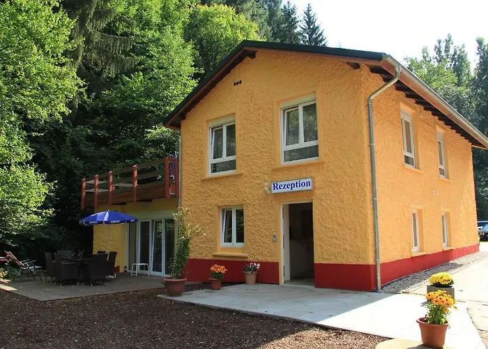 호텔 Waldhotel Albachmuehle Mit Albacher Stuben 3*