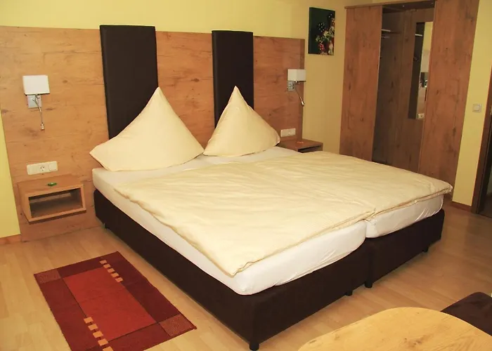 Hotel Waldhotel Albachmuehle Mit Albacher Stuben Wasserliesch